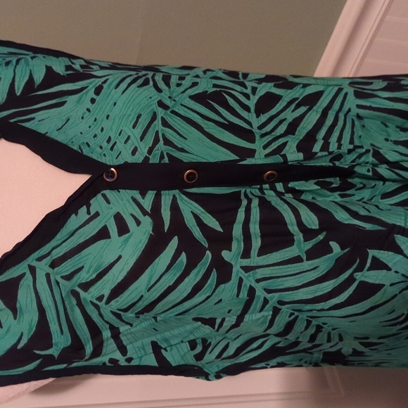 Insight Resort Sleeveless Tropical Sundress Large/XLarge - Picture 4 of 10